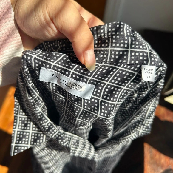 EQUIPMENT SILK PATTERNED BUTTON DOWN BLOUSE - Picture 5 of 5